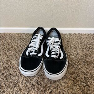 Men’s Classic Black and White Vans Sneakers